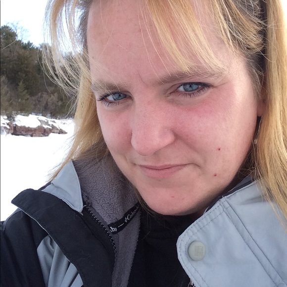 Meet your Posher, Jennifer - Picture 7 of 15